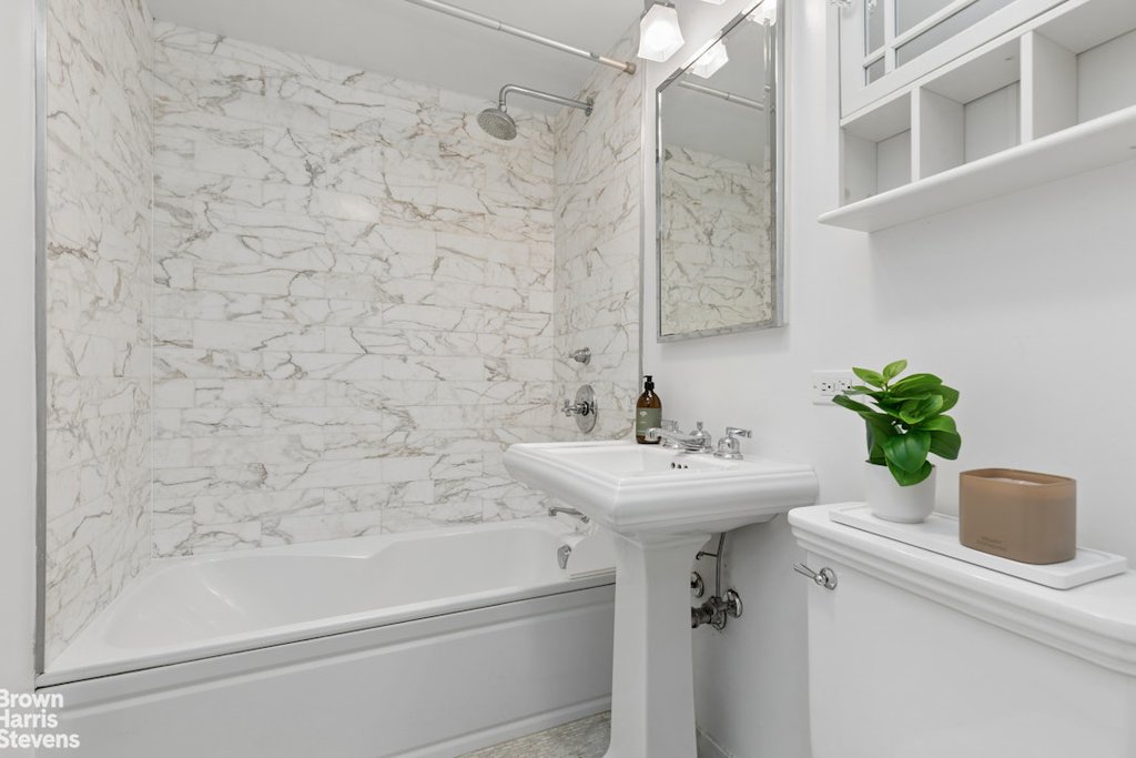 230 Riverside Drive, Unit 4B photo 26