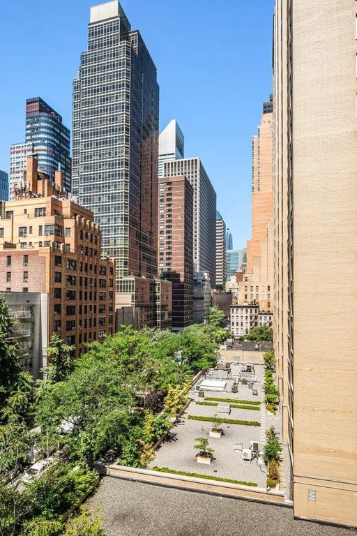 333 East 55th Street, Unit 8H photo 7