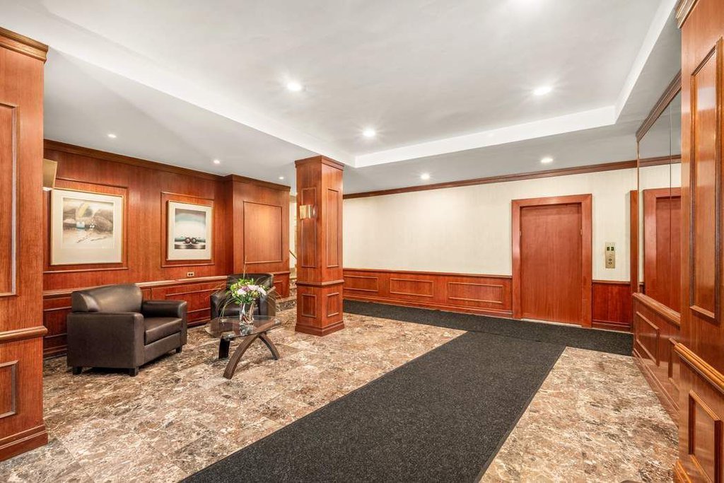 333 East 55th Street, Unit 8H photo 13