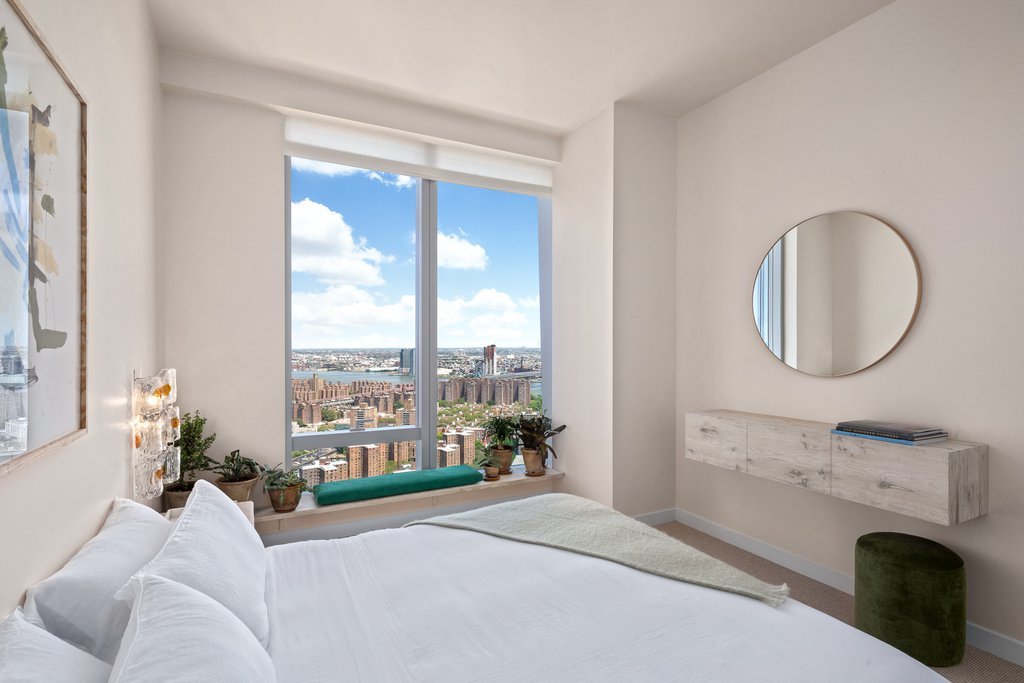 252 South Street, Unit 17k