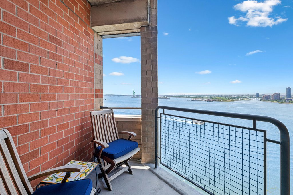 377 Rector Place, Unit 26A photo 5