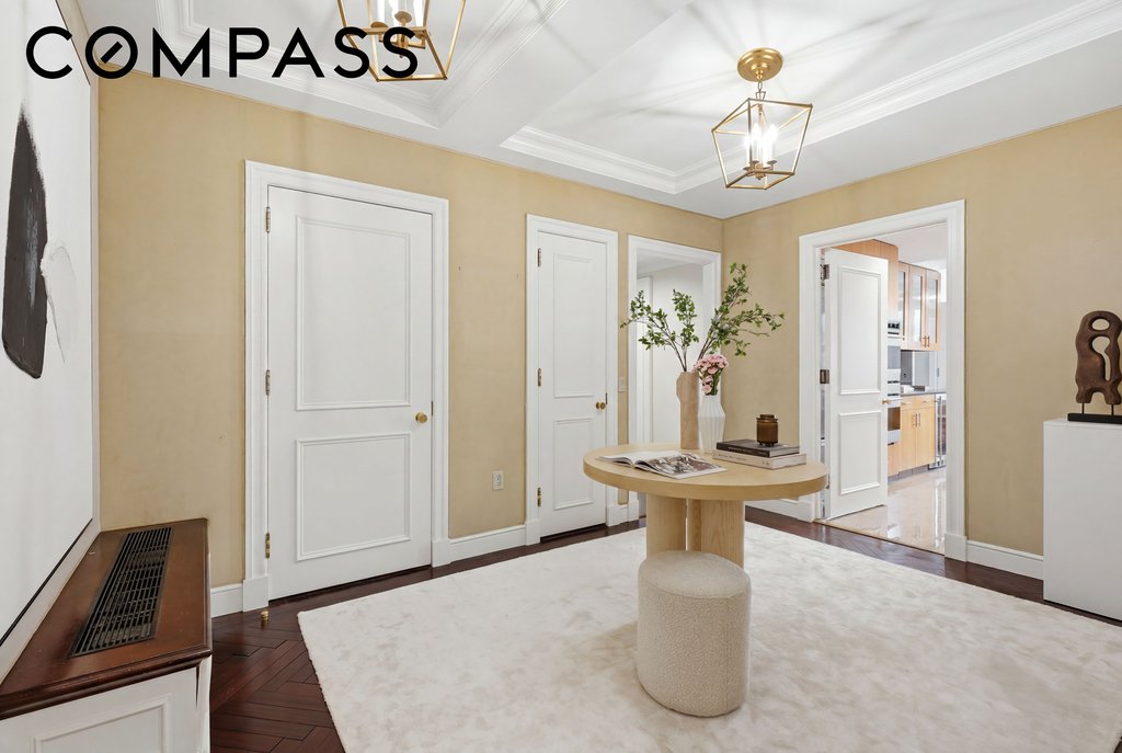 15 East 69th Street, Unit 7A photo 5