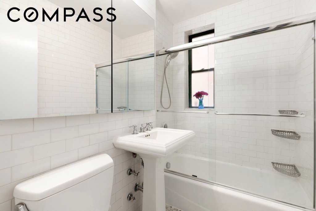 30 East 9th Street, Unit 4M photo 6
