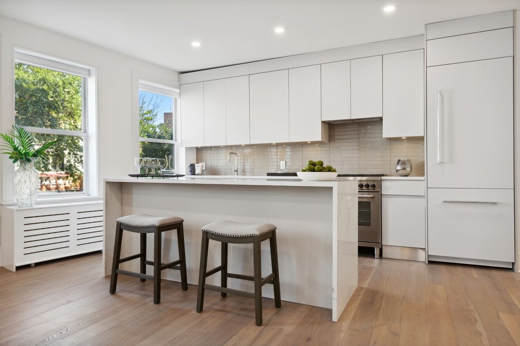 148-09 Northern Boulevard, Unit 6E photo 2