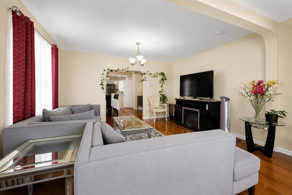 115-68 155th Street – For Sale photo 3