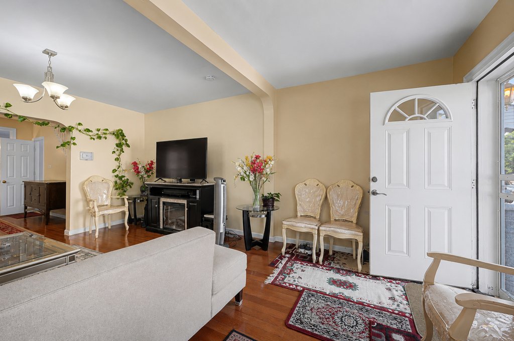 115-68 155th Street – For Sale photo 4
