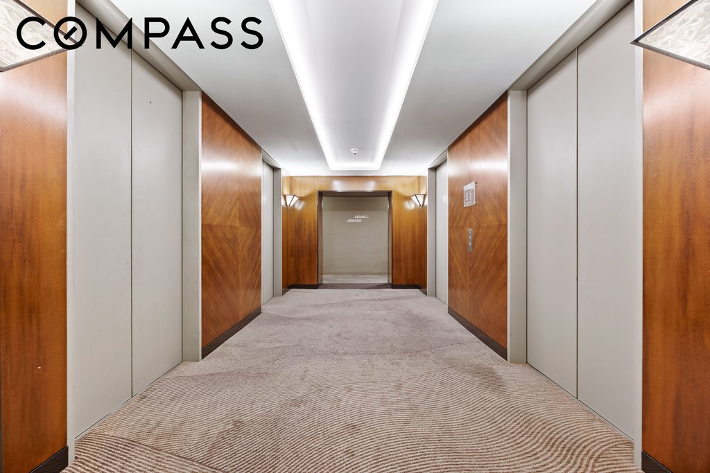 150 West 56th Street, Unit 4312 photo 3