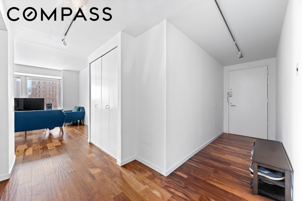 150 West 56th Street, Unit 4312 photo 6