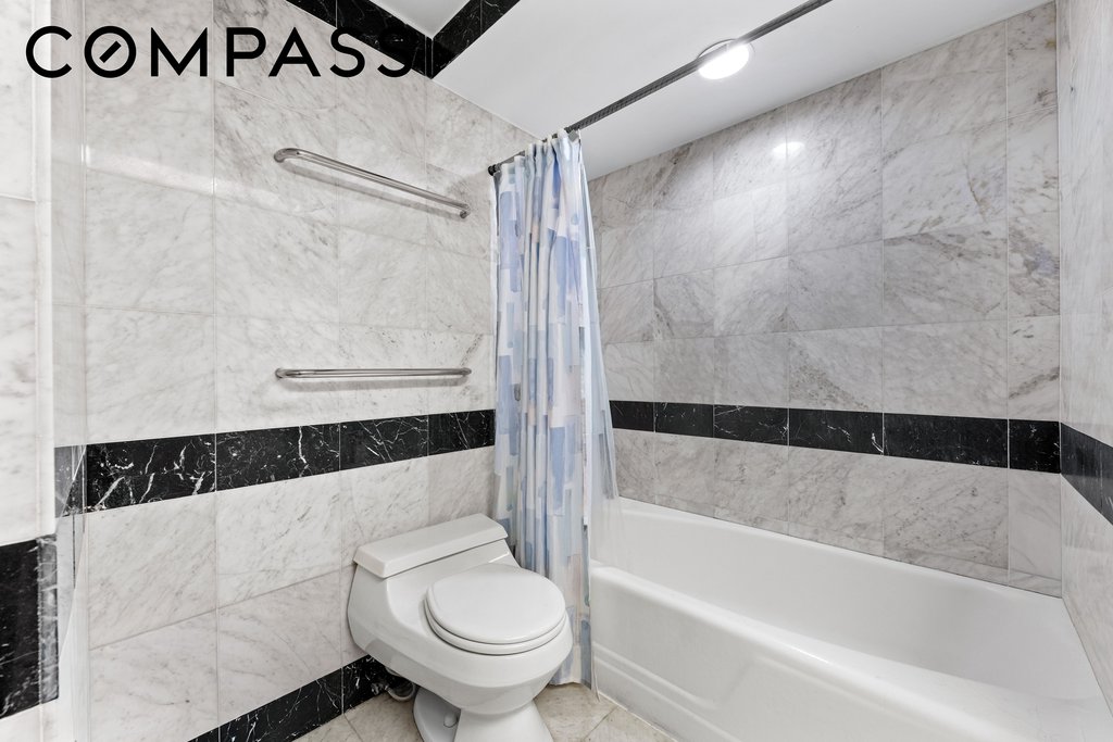 150 West 56th Street, Unit 4312 photo 15