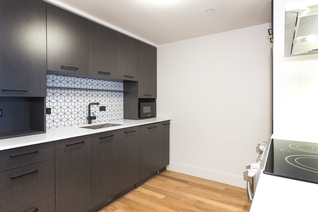 101 East 10th Street, Unit 9E photo 4