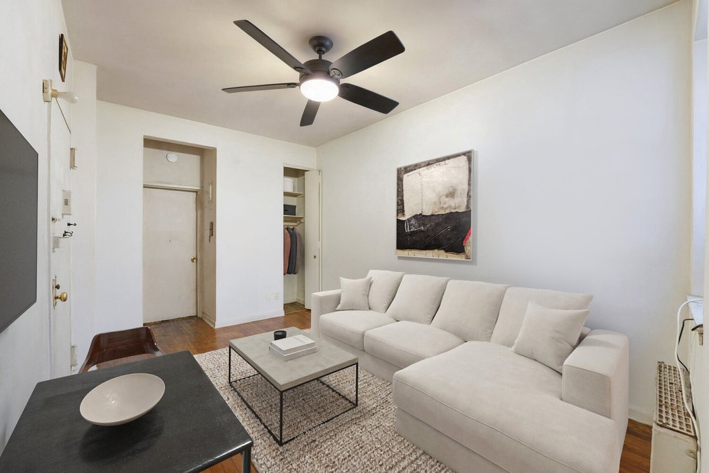 326 West 83rd Street, Unit 5A photo 4