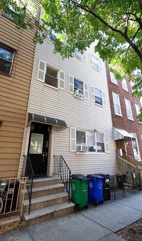 427 Humboldt Street