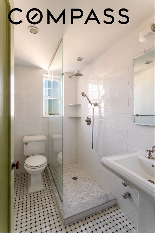 160 Cabrini Boulevard, Unit 135 photo 11