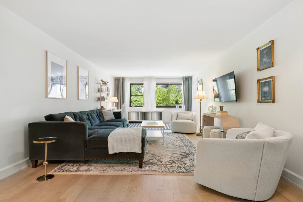 85 Eighth Avenue, Unit 3F