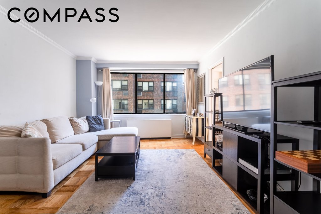 345 East 73rd Street, Unit 2B photo 3