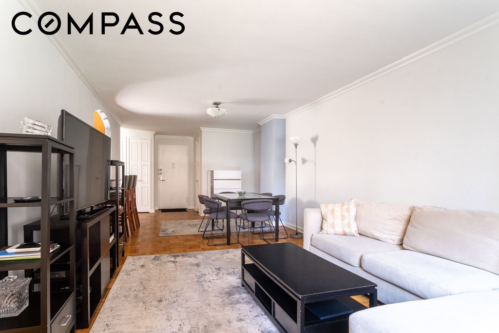 345 East 73rd Street, Unit 2B photo 4