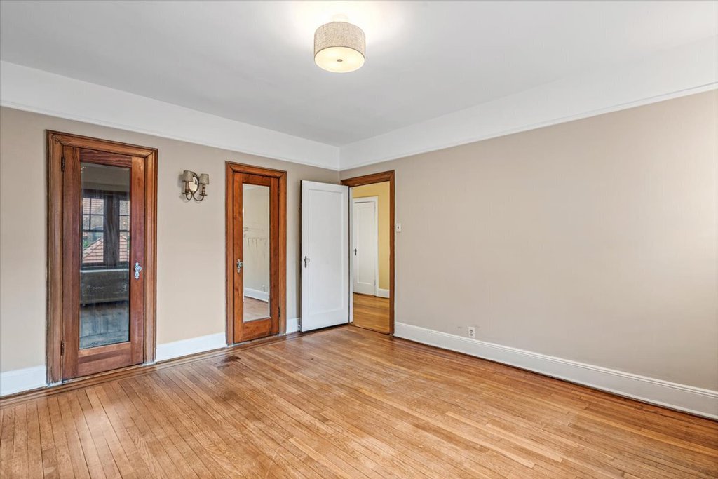 102-02 Ascan Avenue – For Sale photo 21