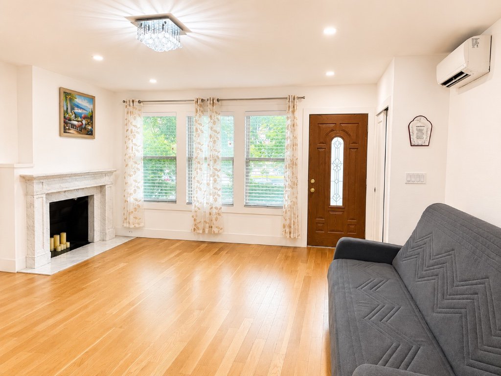 6766 Exeter Street – For Sale photo 2