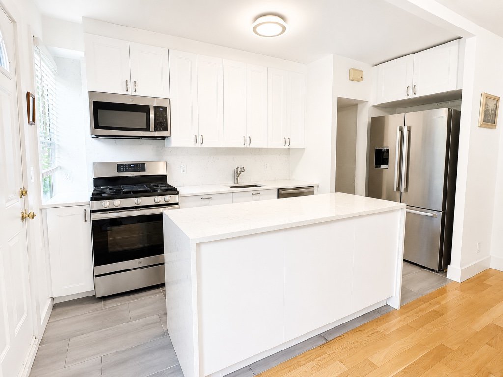 6766 Exeter Street – For Sale photo 6