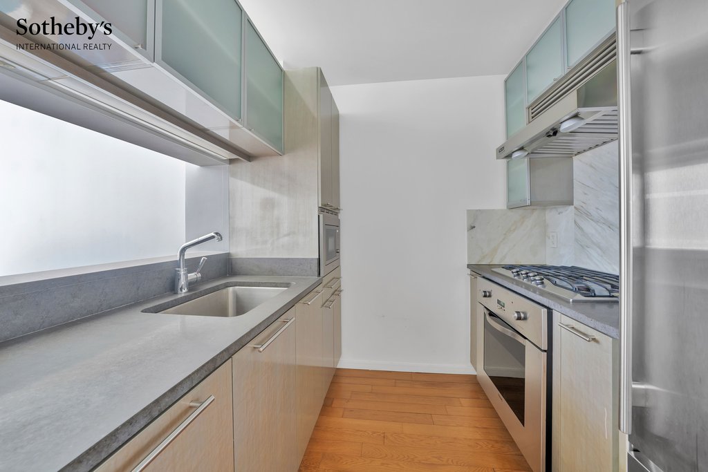 200 Chambers Street, Unit 6S photo 3