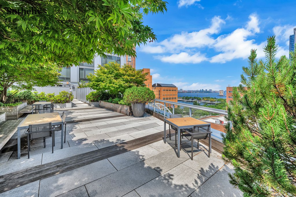 200 Chambers Street, Unit 6S photo 8