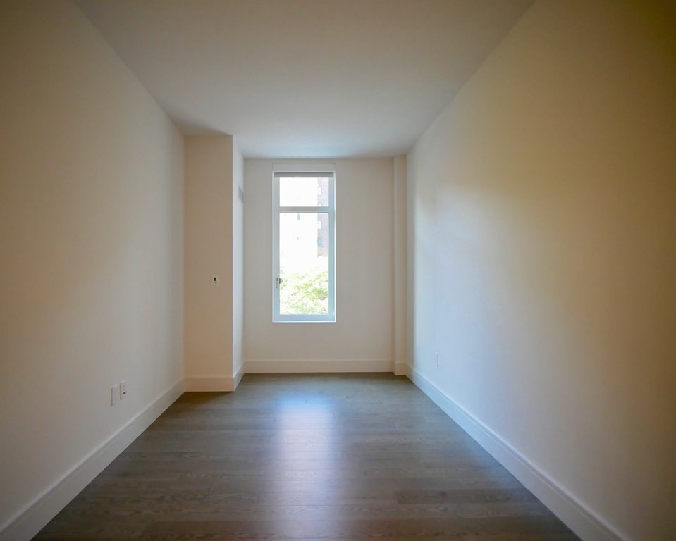 510 East 14th Street, Unit 211 photo 5