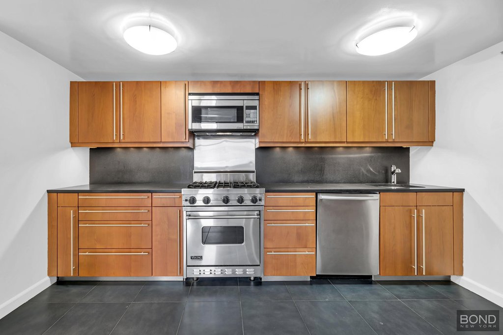305 Second Avenue, Unit 312 photo 4