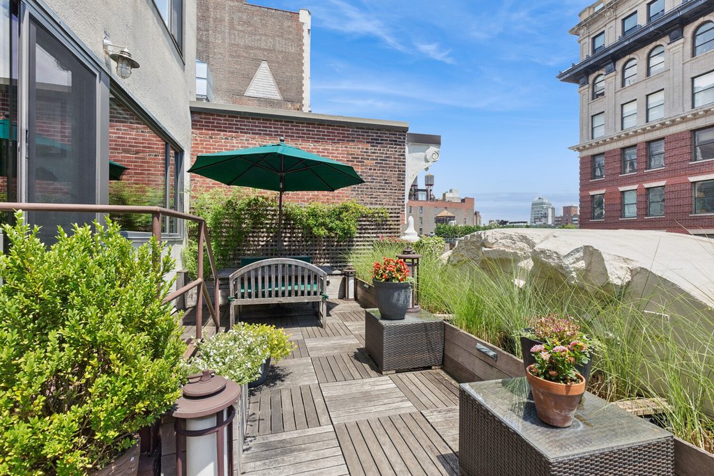 77 Bleecker Street, Unit 1029