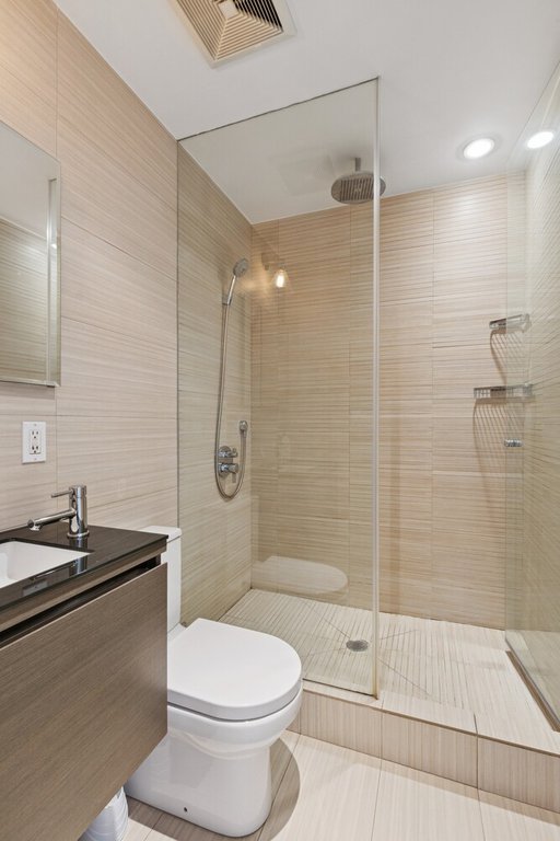 77 Bleecker Street, Unit 1029 photo 8