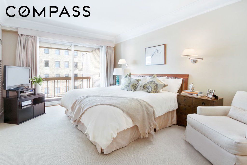 200 East 69th Street, Unit 7B photo 6