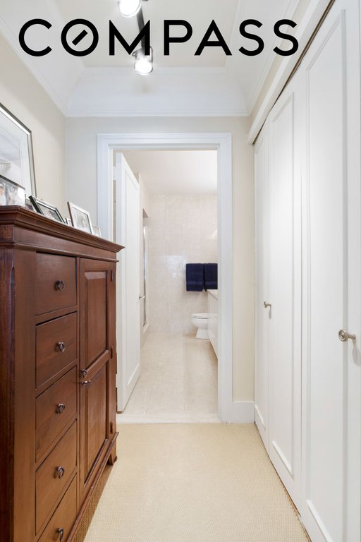 200 East 69th Street, Unit 7B photo 8
