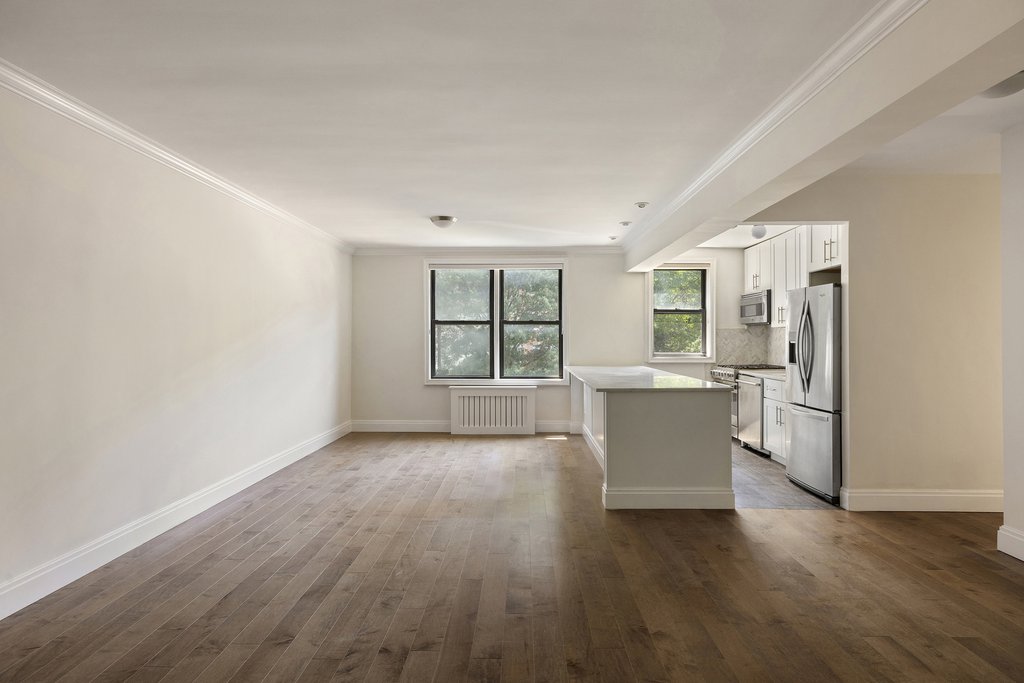 60 East 9th Street, Unit 316