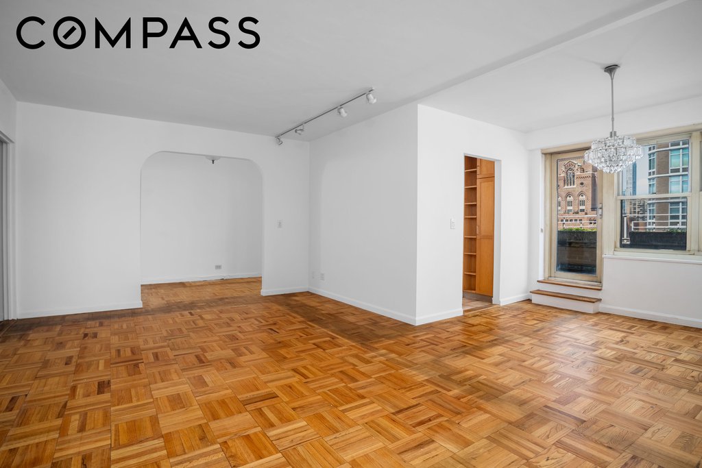 205 East 63rd Street, Unit 19G photo 9
