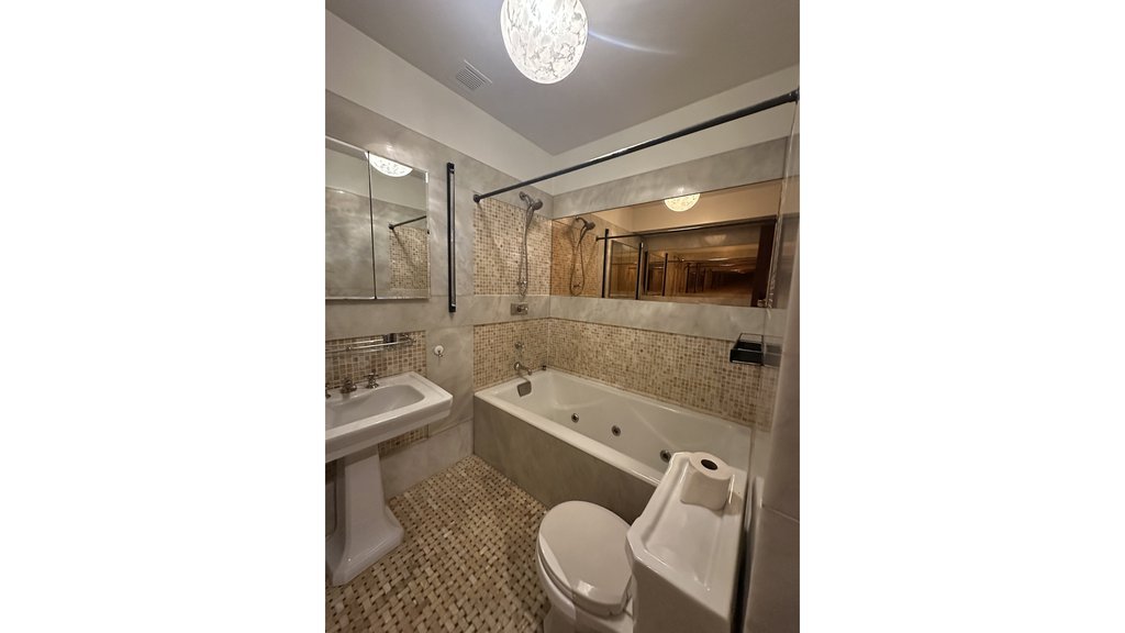 60 Greenwich Avenue – For Sale photo 6