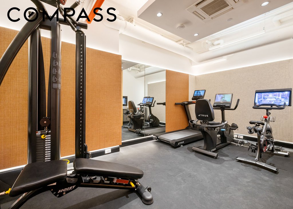 525 Park Avenue, Unit 4N photo 22