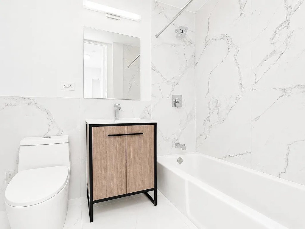 1735 York Avenue, Unit 18E photo 6