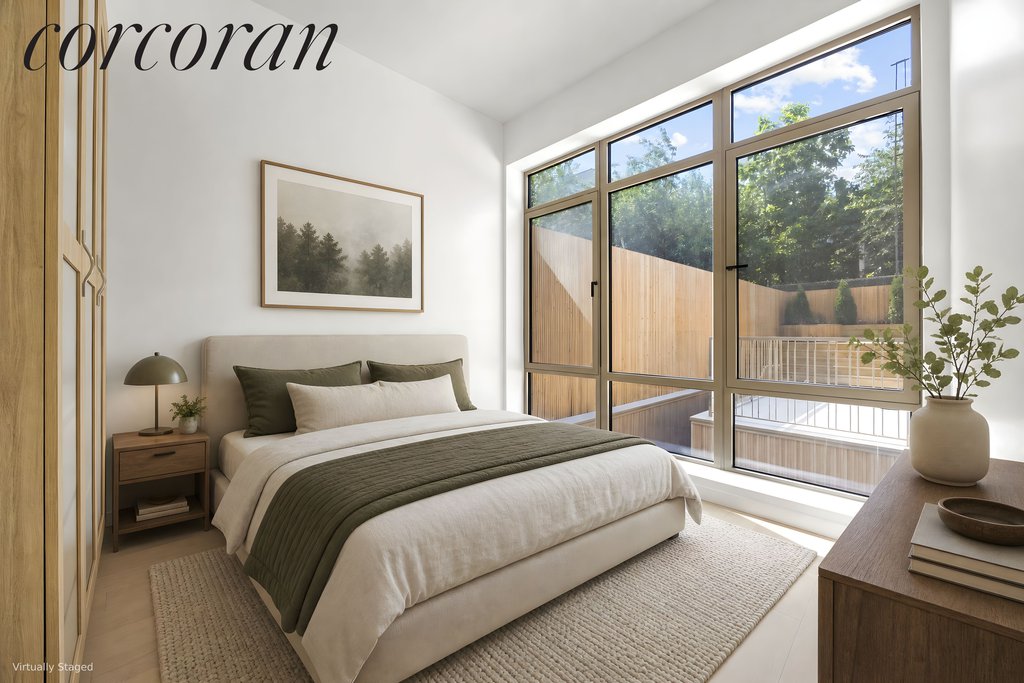 174 Eagle Street, Unit 1 photo 4