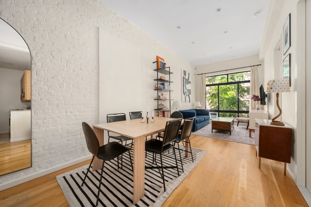 23 East 10th Street, Unit 3D photo 2