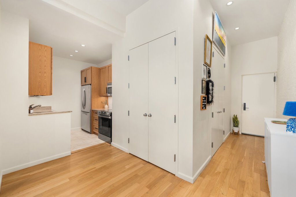 23 East 10th Street, Unit 3D photo 8