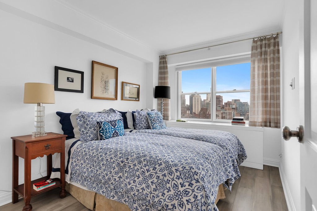 178 East 80th Street, Unit 24E photo 4