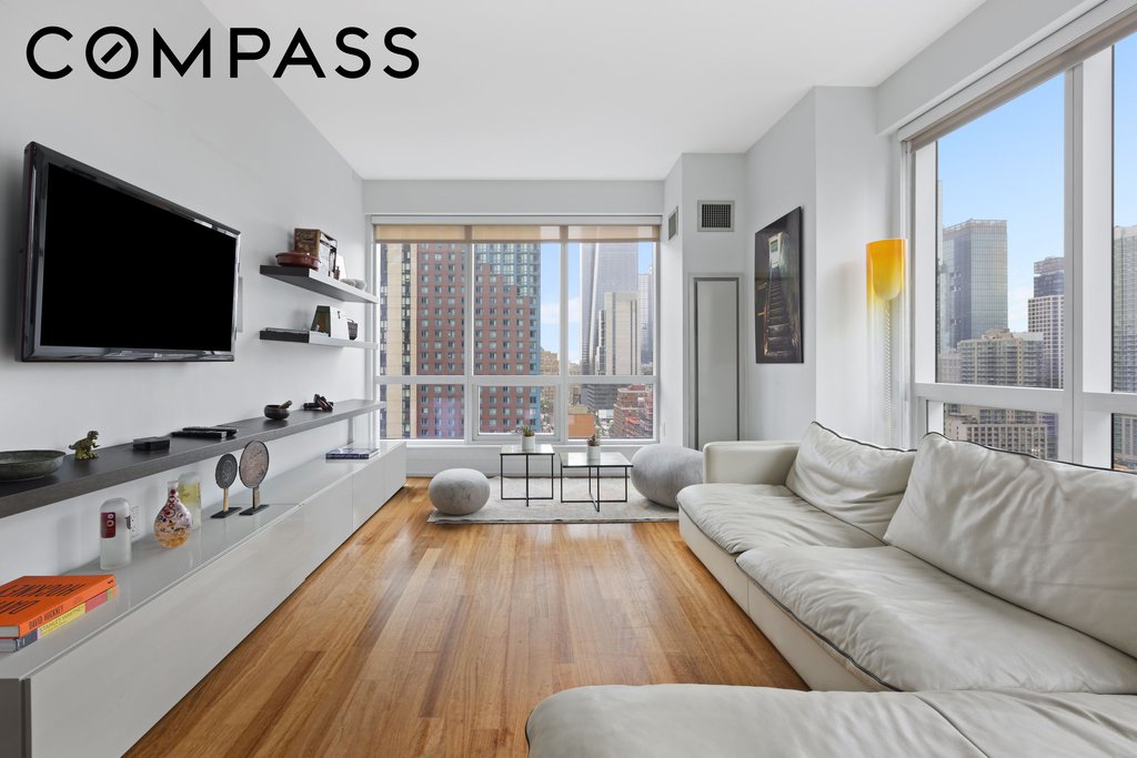 350 West 42nd Street, Unit 20L photo 4