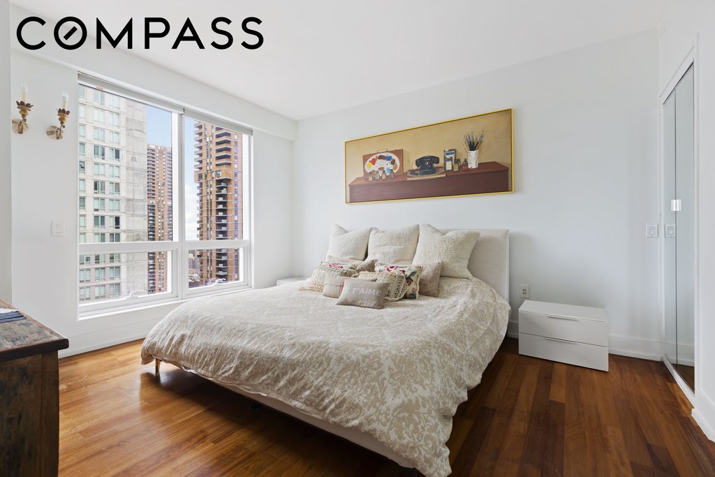 350 West 42nd Street, Unit 20L photo 7