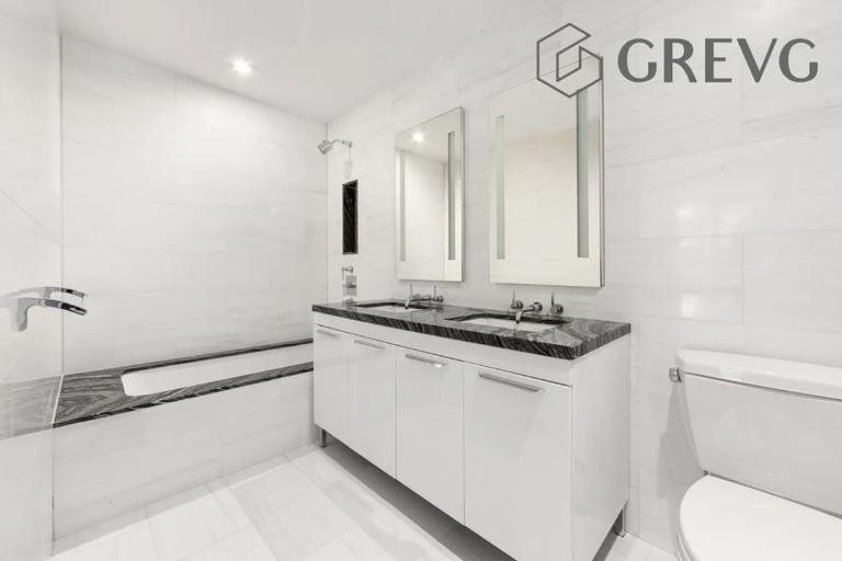230 East 20th Street, Unit 52 photo 5