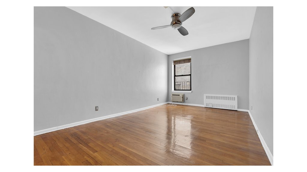 649 Second Avenue, Unit 6G photo 3