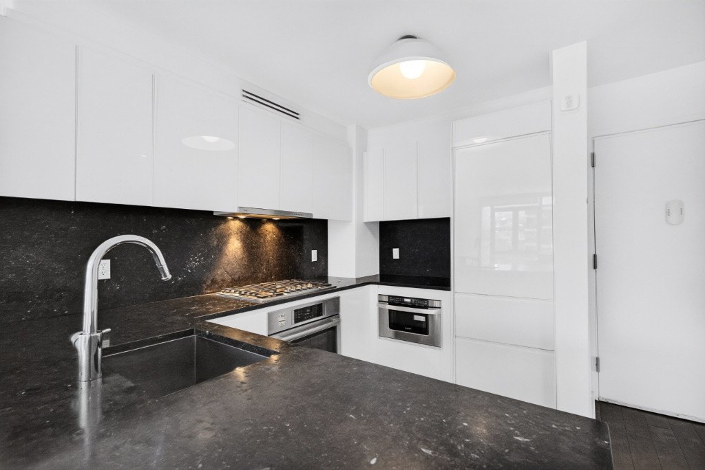 385 First Avenue, Unit 8D photo 6