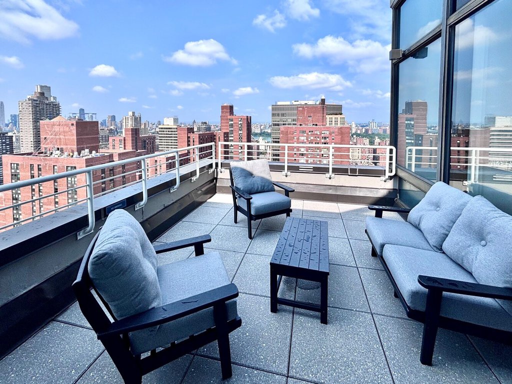 300 East 93rd Street, Unit 39E photo 15