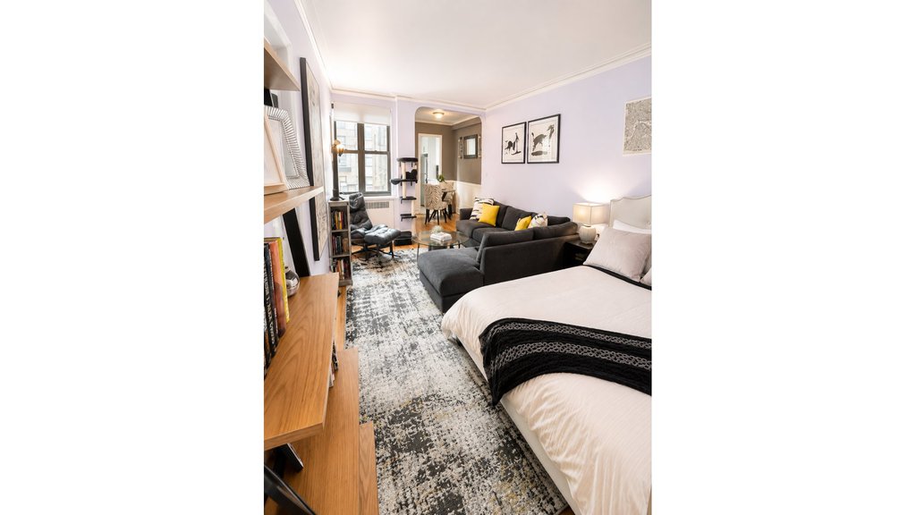 222 East 35th Street, Unit 5H