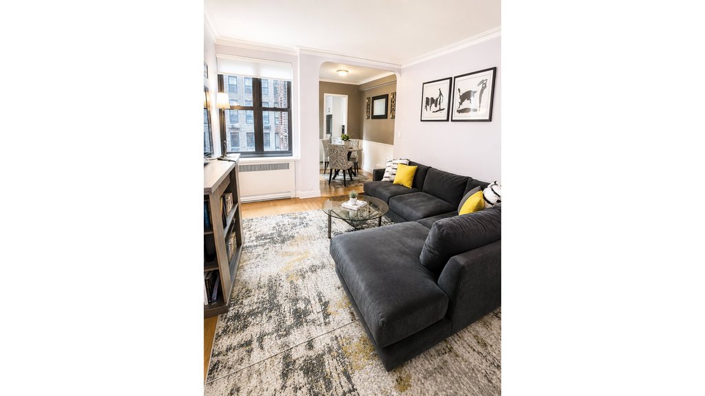 222 East 35th Street, Unit 5H photo 2