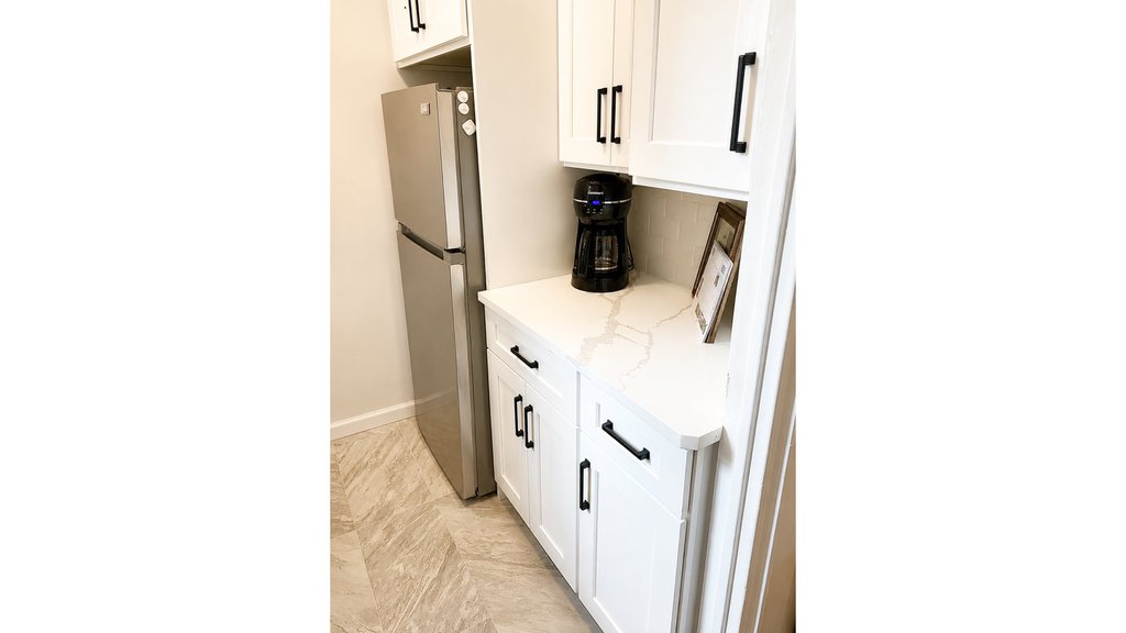 222 East 35th Street, Unit 5H photo 5