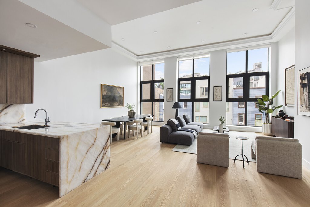 151 Freeman Street, Unit PHB